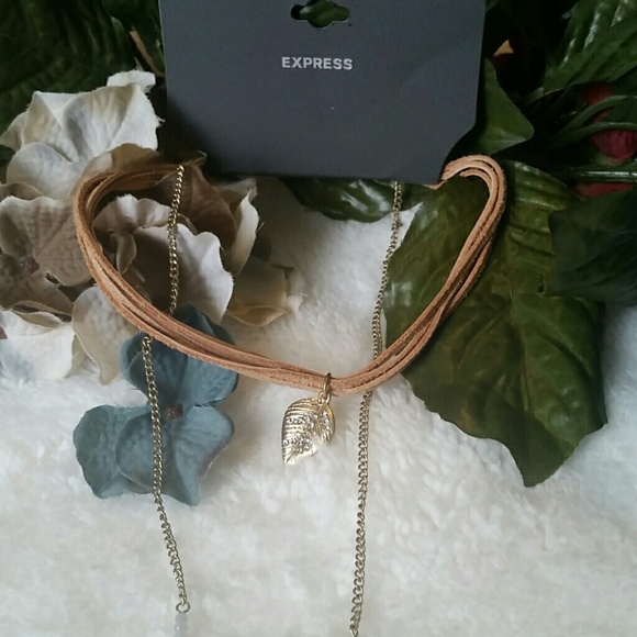 Express Jewelry - 💲⬇️ NWT EXPRESS Choker/Long Layered Leaf Necklace
